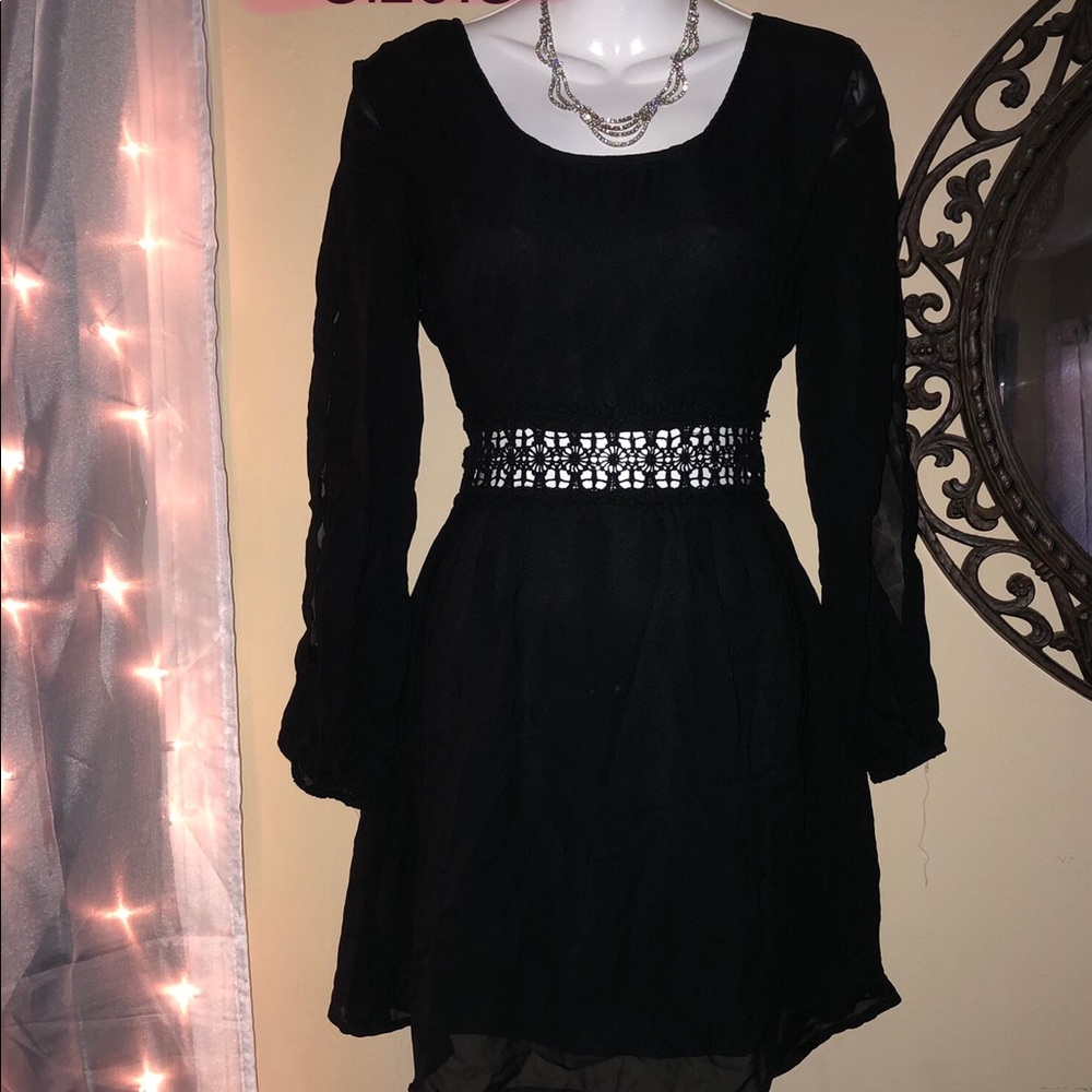 Black long sleeve dress